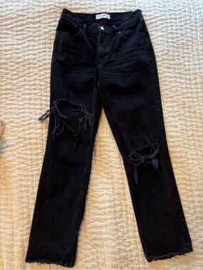 Black 90s straight low rise jeans size 6